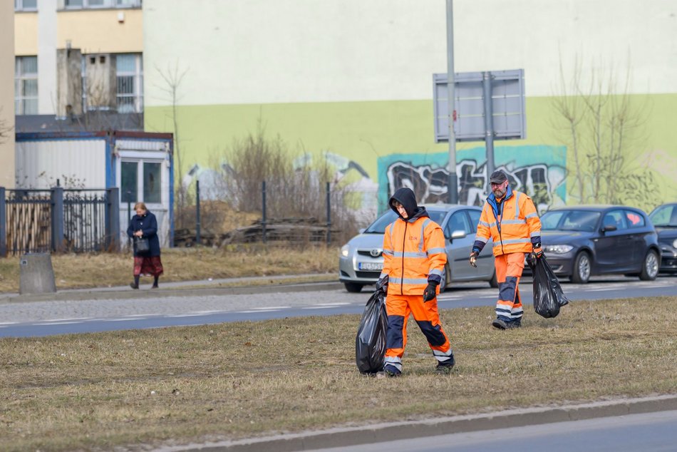 Wielkie sprzątanie Łodzi po zimie rozpoczęte. Gdzie spotkamy ekipy porządkowe?