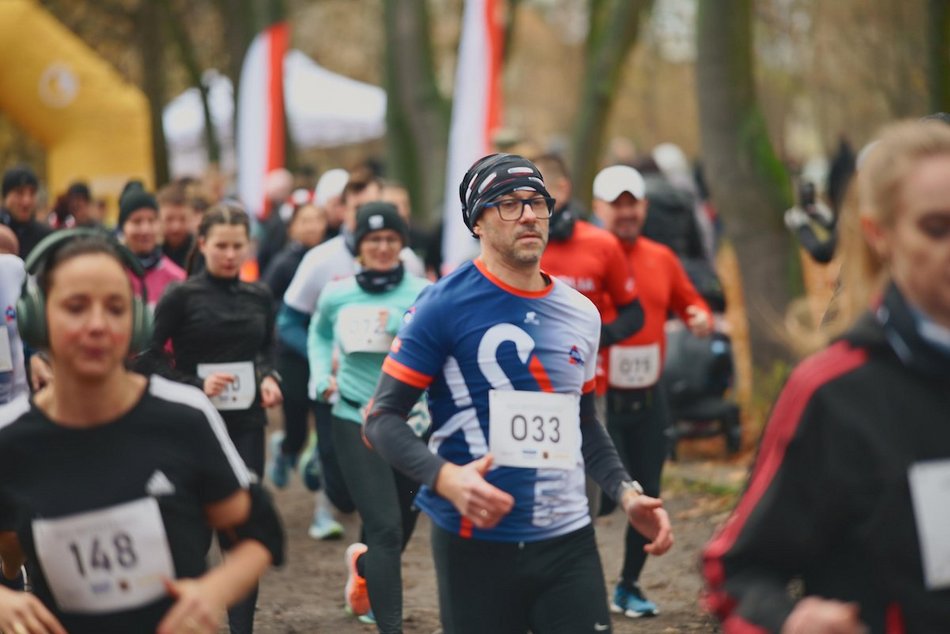Łódź. Bieg Niepodległości w parku Julianowskim