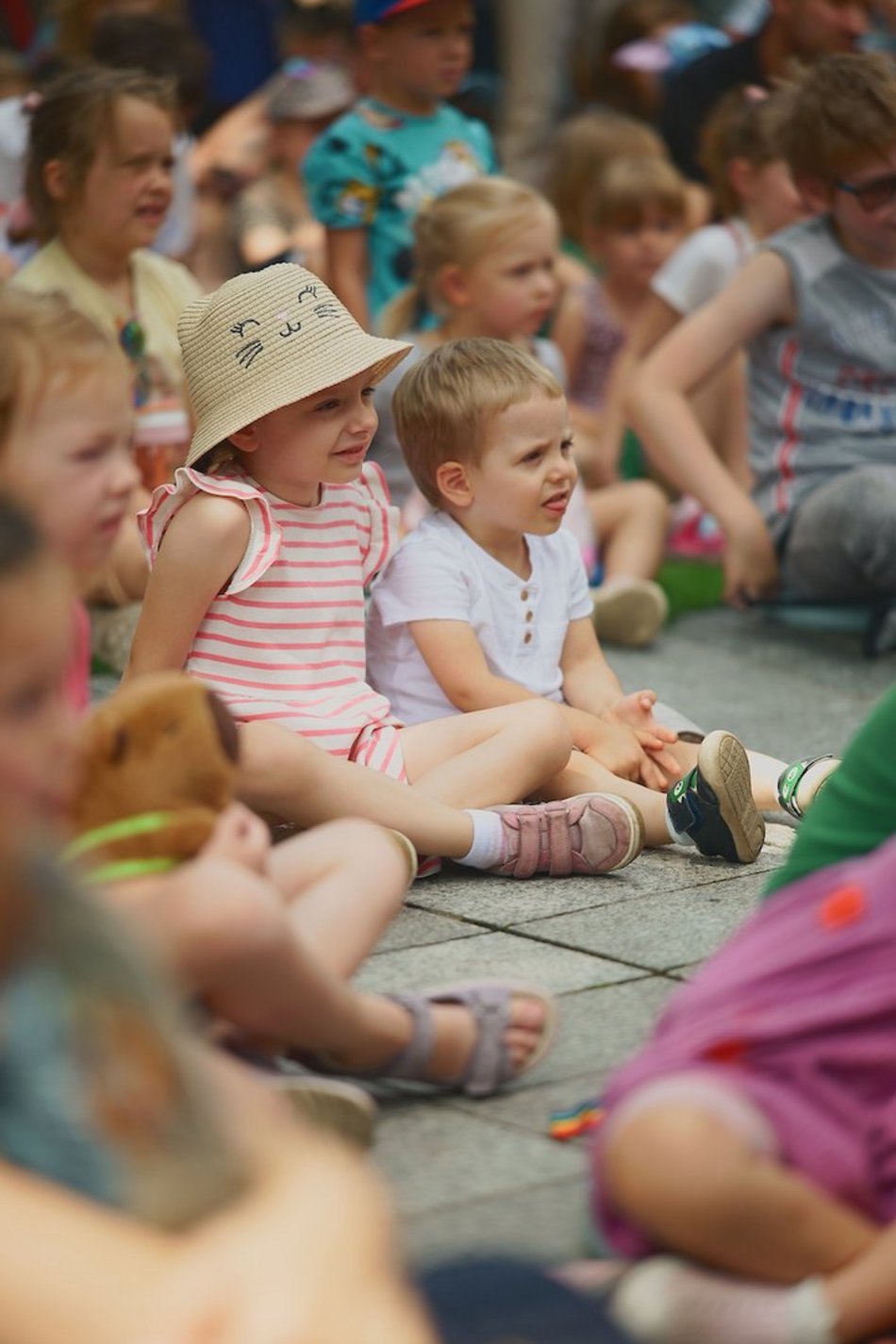 Łódź. Baśniowa Piotrkowska w Łodzi. Teatr Barnaby zapewnił dobrą zabawę całej rodzinie!