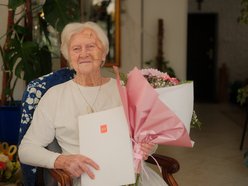 Pani Zofia obchodzi swoje 100. urodziny. Życzymy jej kolejnych 100 w zdrowiu i szczęściu!