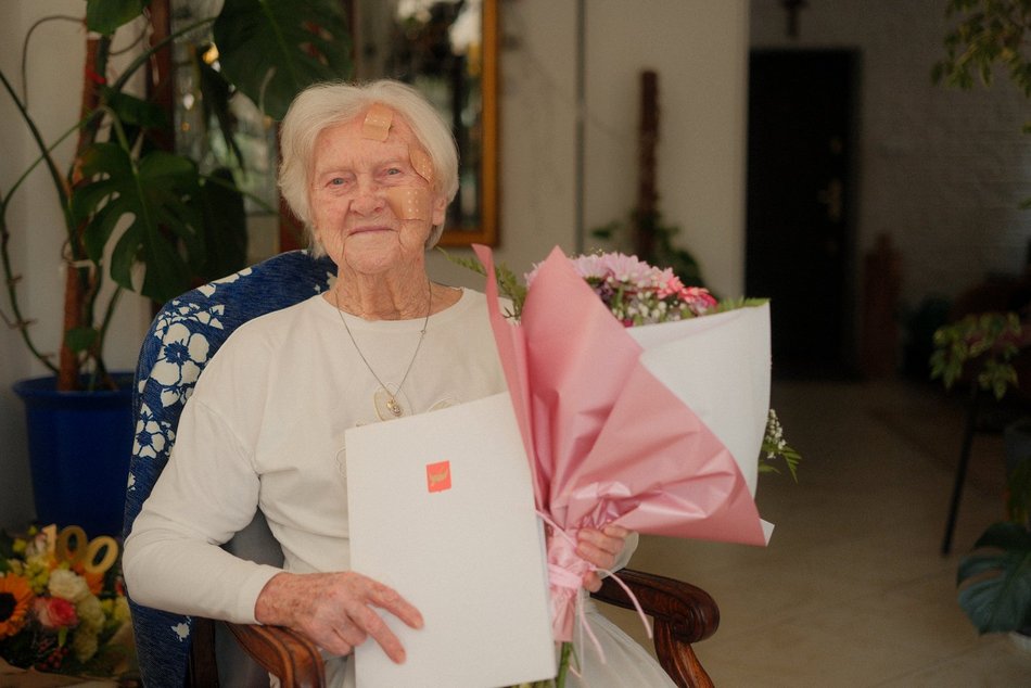 Pani Zofia obchodzi swoje 100. urodziny. Życzymy jej kolejnych 100 w zdrowiu i szczęściu!