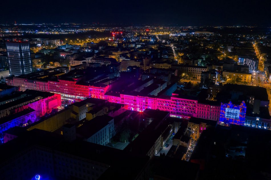 Light Move Festival 2025 Łódź z drona! Wybierz się na lot nad rozświetlonym miastem