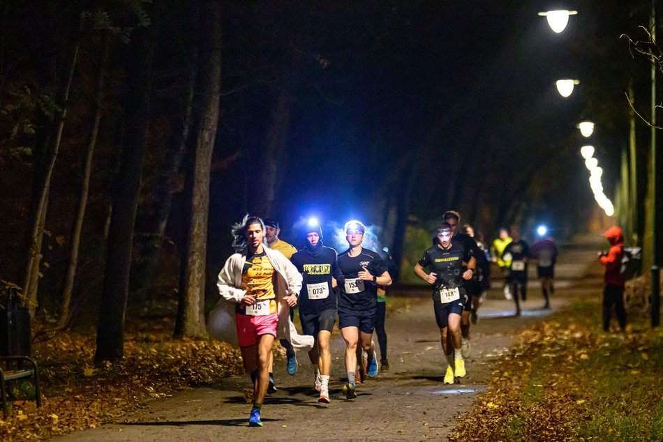 Łódź. Halloween Run w parku na Zdrowiu. Tak bawią się biegacze z Łodzi!