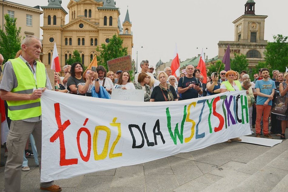 Łódź dla wszystkich! Piotrkowską przeszedł pokojowy spacer