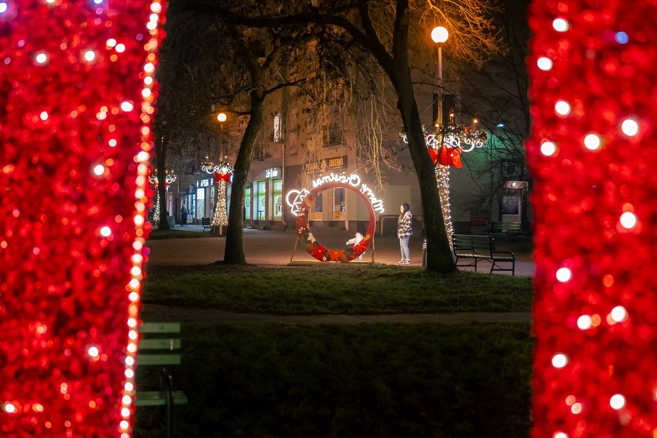 Świąteczna iluminacja na Kozinach w Łodzi