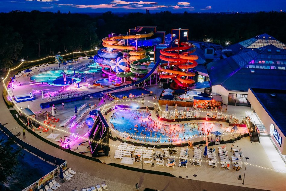 Łódź. Pink Party w Aquaparku Fala. To najbardziej różowa impreza w Łodzi