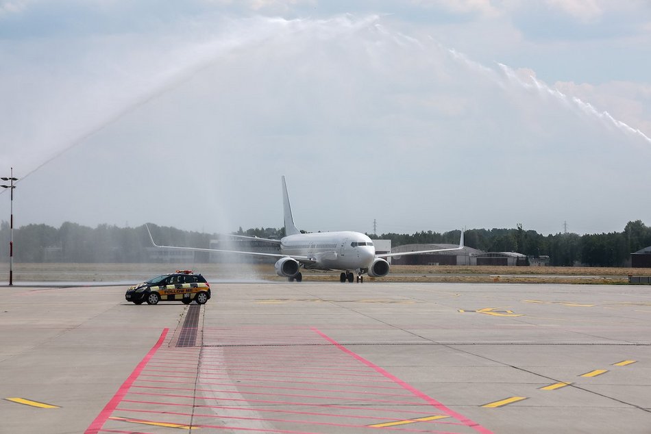 Łódź. Z lotniska w Łodzi prosto do Szarm el-Szejk! Pierwsi pasażerowie już na pokładzie