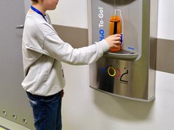 Zdroje z wodą w kolejnych szkołach w Łodzi! To prawdziwa nauka ekologii