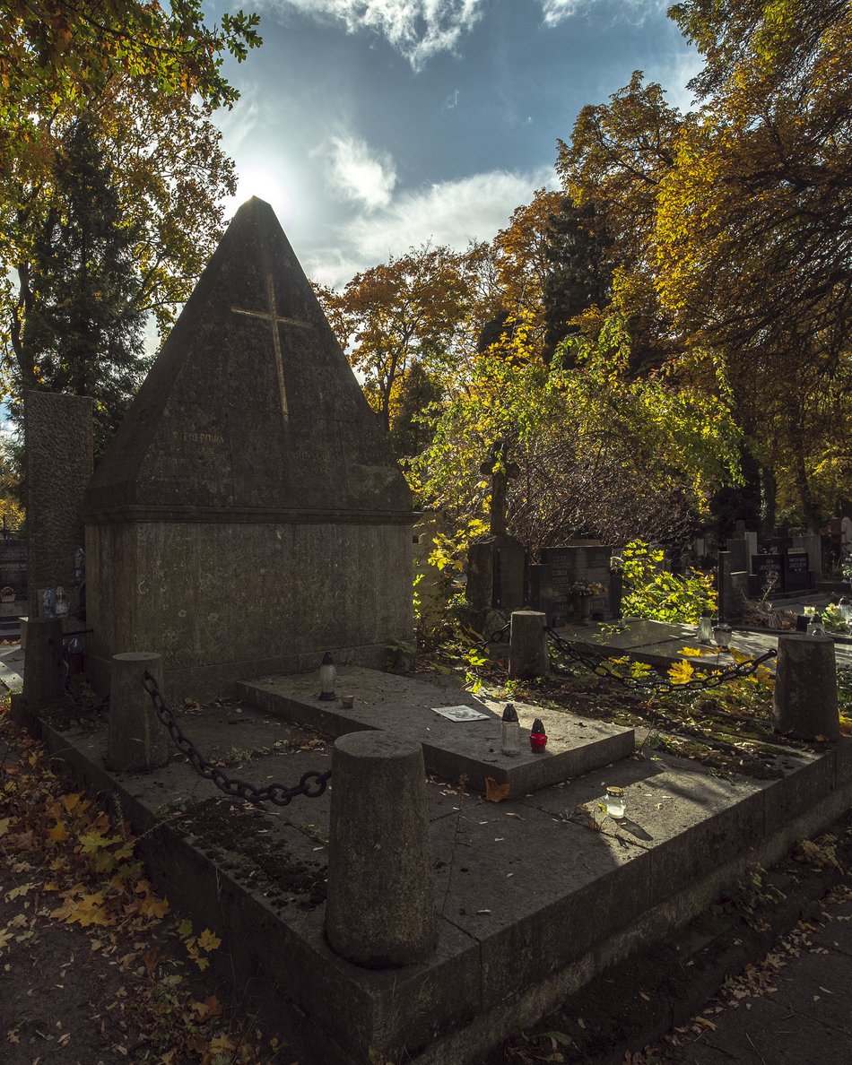 Stary Cmentarz w Łodzi - grób rodziny Heiman-Jareckich