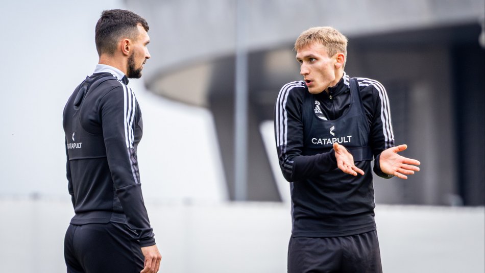 Łódź. Cisza przed burzą w ŁKS Łódź? Oczekiwanie na transfery przed wylotem do Turcji