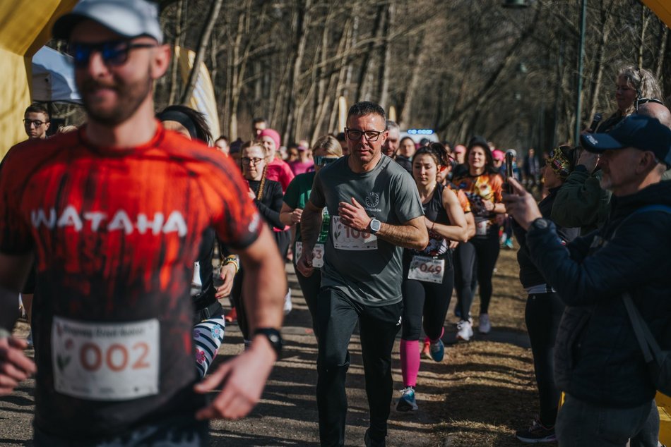 Łódź. Biegowy Dzień Kobiet 2026 w Parku na Zdrowiu w Łodzi. Odszukaj się na zdjęciach!