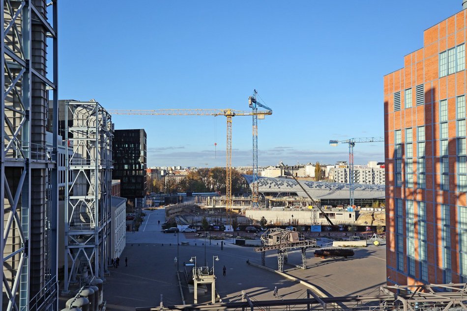 Rekord żurawi budowlanych nad Łodzią! Ile dźwigów pracowało w lutym nad miastem?