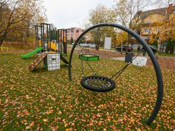 Nowy plac zabaw na Janowie gotowy. Powstał we współpracy z InPostem