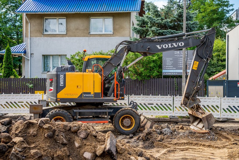 Łódź. Remont Kniaziewicza. Po pierwszych rozbiórkach czas na prace ziemne