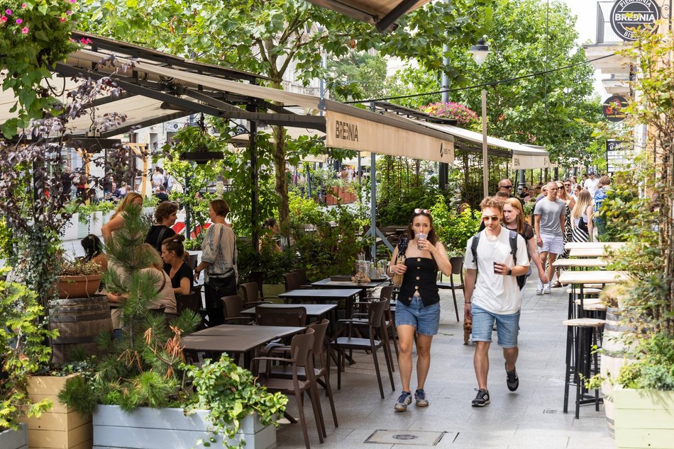 Łódź. Pierwszy sierpniowy weekend na Piotrkowskiej. Tłumy łodzian i turystów!