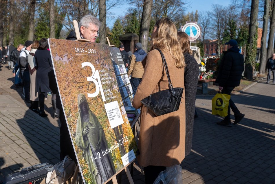Trwa kwesta na Starym Cmentarzu w Łodzi. Przyjdź i dorzuć cegiełkę na odnowę zabytków