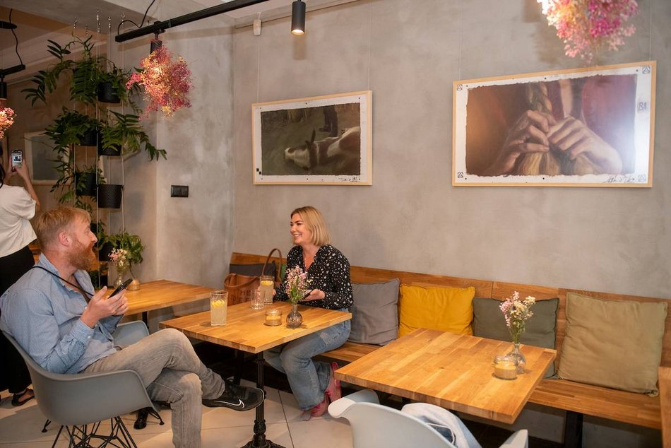 Łódź. Wyjątkowa wystawa na Piotrkowskiej w Łodzi. Zobacz oryginalne obrazy z filmu "Chłopi"