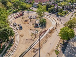 Łódź. Nowa krańcówka MPK Łódź przy Niższej w Łodzi. Widać już fundamenty i tory tramwajowe