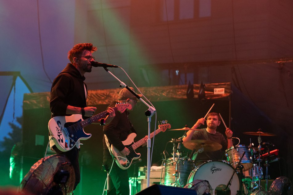 Łódź. Juwenalia 2025 w Łodzi. Tymek i Happysad zagrali na Lumumbowie!