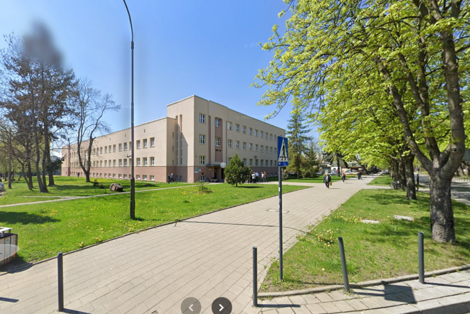 Łódź. XXVI Liceum Ogólnokształcące im. K. K. Baczyńskiego w Łodzi - ul. Wileńska 22A