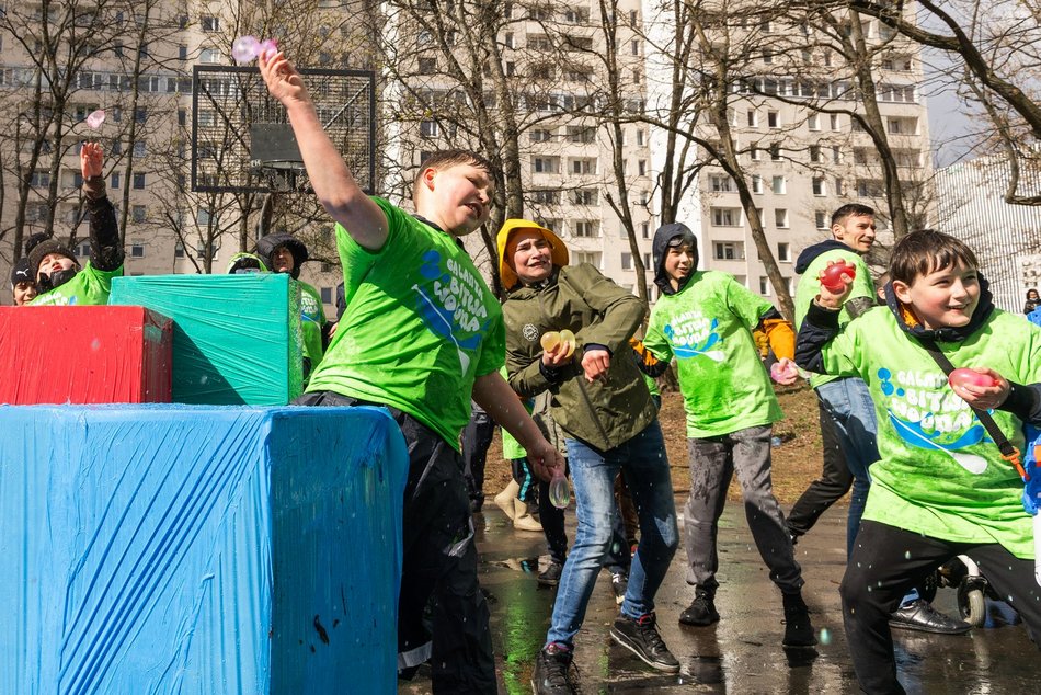 Łódź. Lany Poniedziałek na Manhattanie w Łodzi. Tak Łodzianie celebrowali śmigus-dyngus!