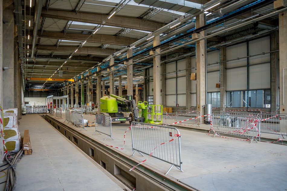 Zajezdnia Helenówek w Łodzi. Konstrukcja ukończona, trwa montaż urządzeń