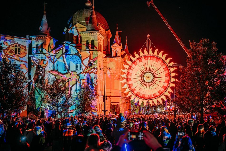 Łódź. Tłumy na Light Move Festival Łódź 2025! Mnóstwo pozytywnej energii!