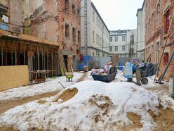 Łódź. Metamorfoza ruiny przy Włókienniczej