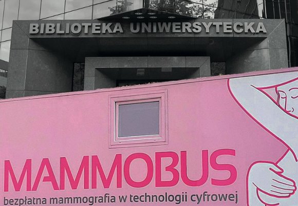 Łódź. Mammobus pod Biblioteką Uniwersytetu Łódzkiego