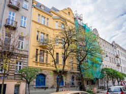 Łódź. Kolejna kamienica przy Mielczarskiego w Łodzi odzyskuje blask! Widać pierwsze efekty remontu