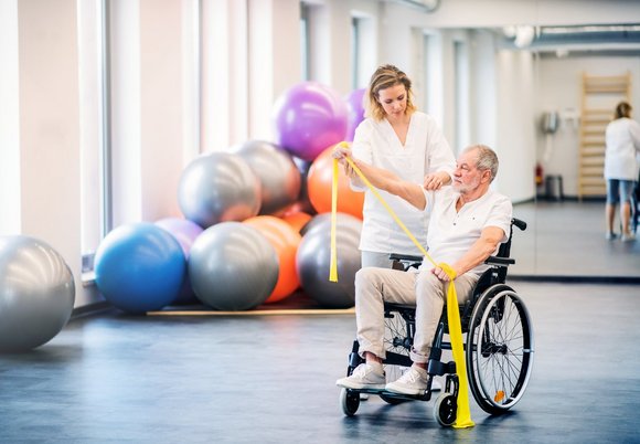 Łódź. Bezpłatna rehabilitacja dla osób z niepełnosprawnościami w Łodzi. Bez kolejek