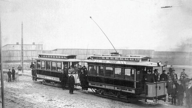 Pierwsze w Królestwie Polskim tramwaje elektryczne jeździły w Łodzi