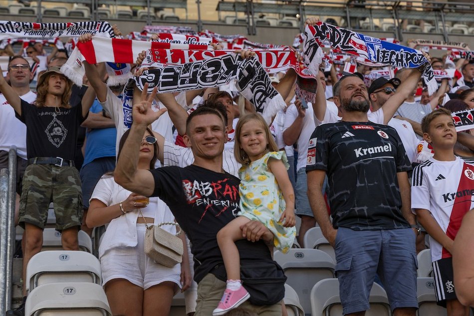 Łódź. Kibice na meczu ŁKS Łódź ze Stalą Mielec. Byłeś? Odszukaj się w naszej galerii