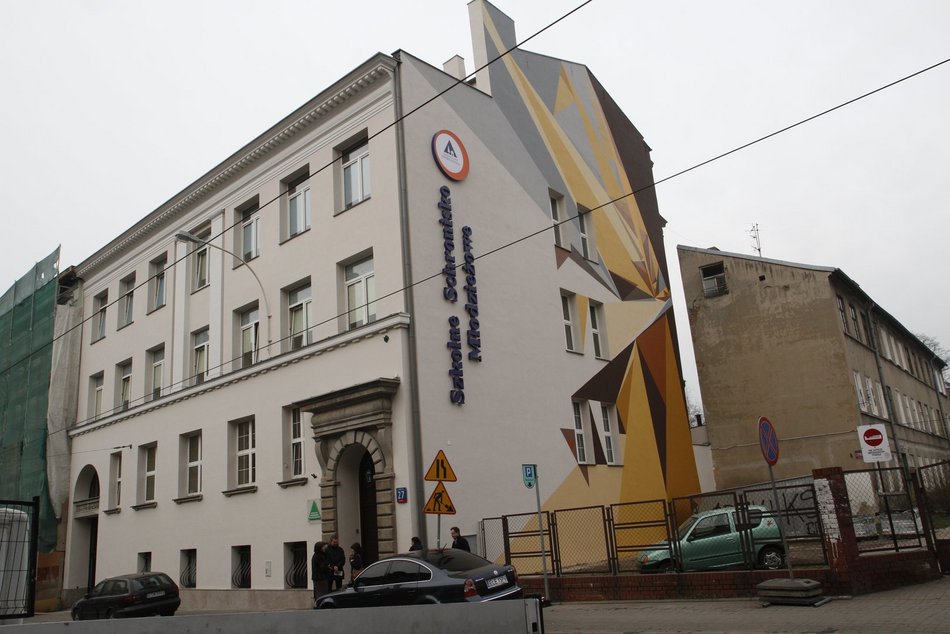 Kamienica przy ul. Legionów 27