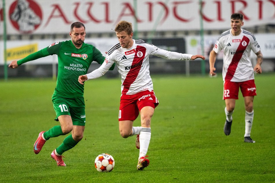 Puszcza pożarła ŁKS Łódź. Łodzianie z kolejną porażką w sezonie na własnym boisku