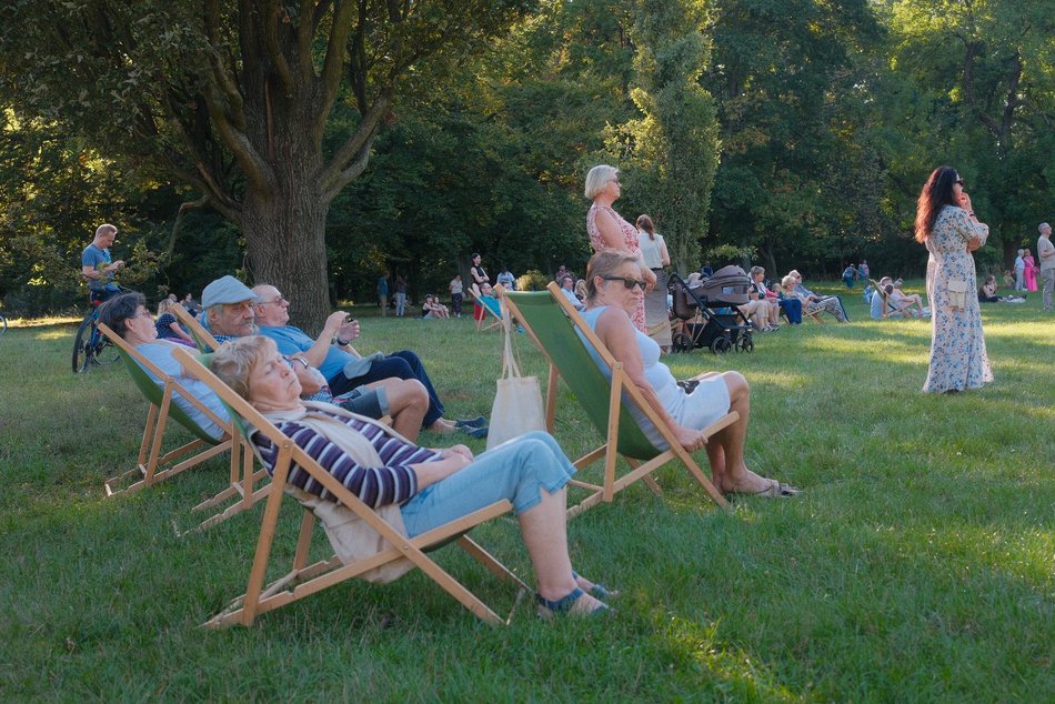 Łódź. Morskie opowieści w parku Julianowskim w Łodzi. Koncert zespołu Kapitan Thorn