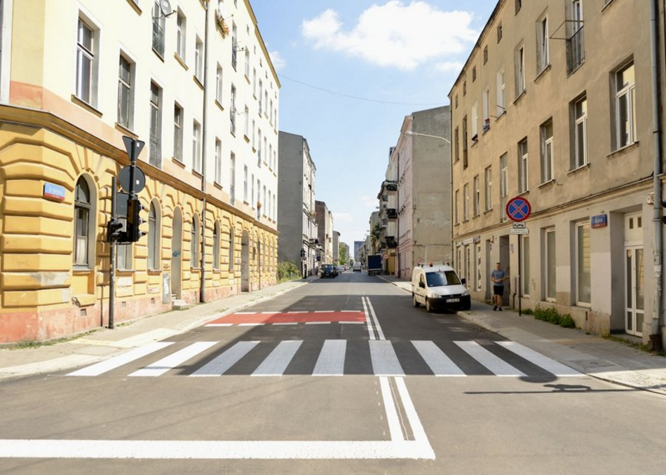 Łódź. Wielkie malowanie pasów na ulicach w Łodzi. Będzie bezpieczniej!