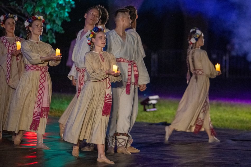 Łódź. Noc Świętojańska w Ogrodzie Botanicznym w Łodzi