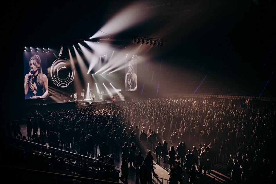 Łódź. Światło i MRock w Atlas Arenie. Piotr Rogucki, Katarzyna Nosowska, Doda i inni w Łodzi