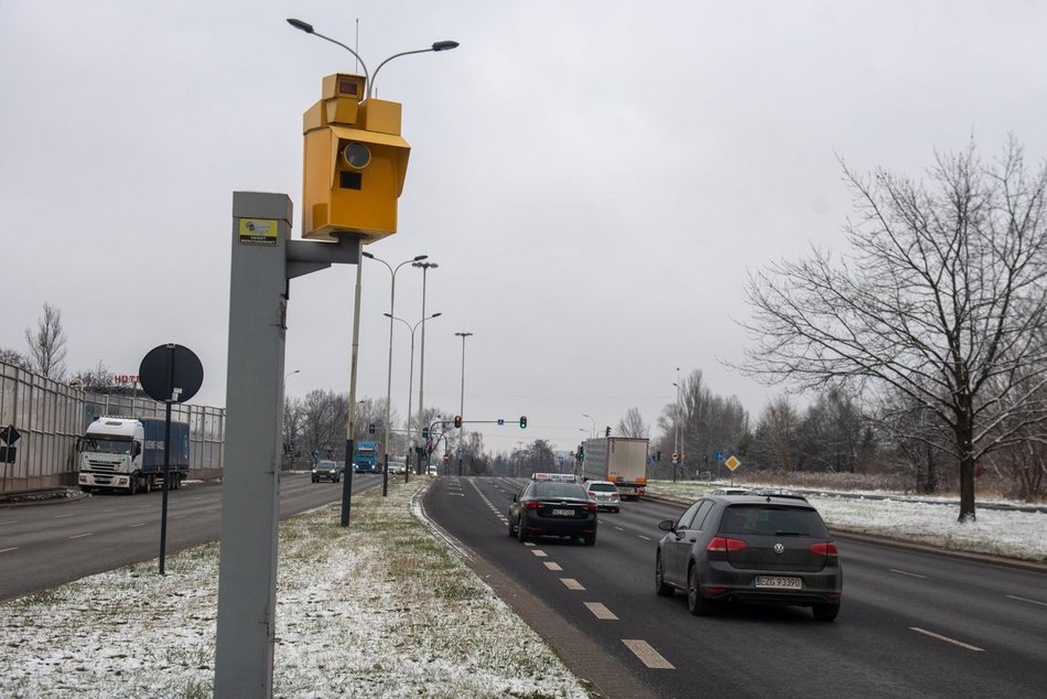 Łódź. Jeden fotoradar w Łodzi mniej! Sprawa trafiła na policję!
