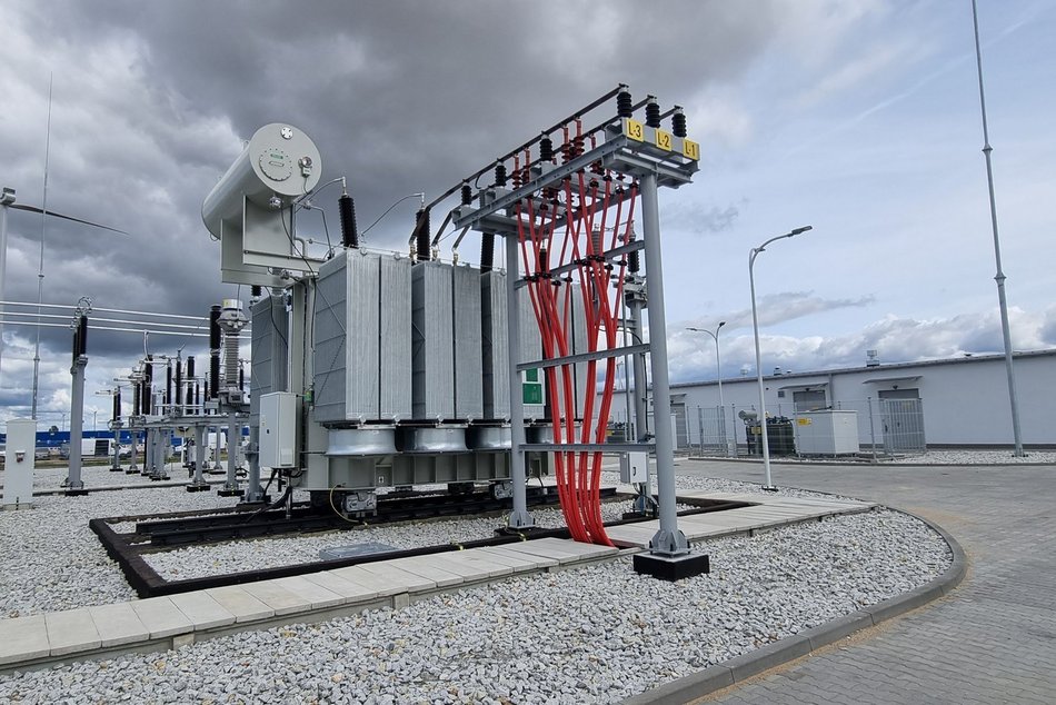 Łódź. Aż 200 nowych miejsc pracy w Łodzi! Firma ZREW Transformatory szuka pracowników