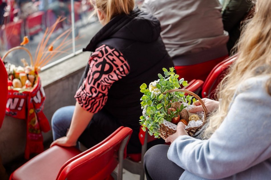 Łódź. Święcenie pokarmów na stadionie Widzewa Łódź