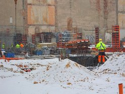 Łódź. Parkingi wielopoziomowe w Łodzi. Mimo śniegu i mrozu prace postępują!