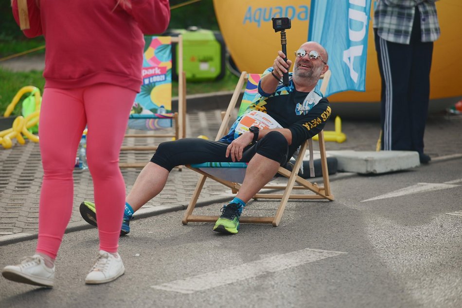 Łódź. Strefa kibica na DOZ Maraton Łódź 2026. Jak Łodzianie dopingowali biegaczy?