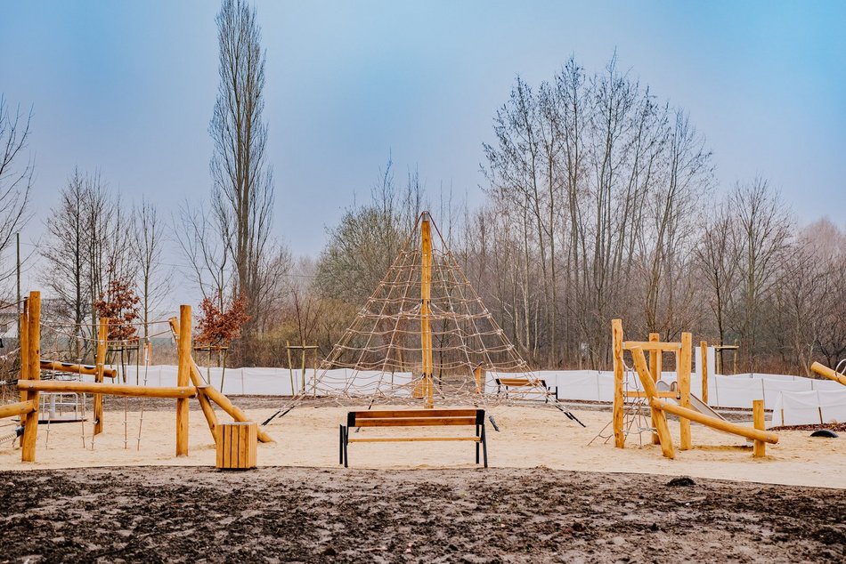 Łódź. Nowości w parku Pileckiego w Łodzi! Fabryka piasku, więcej zieleni i kosze na śmieci