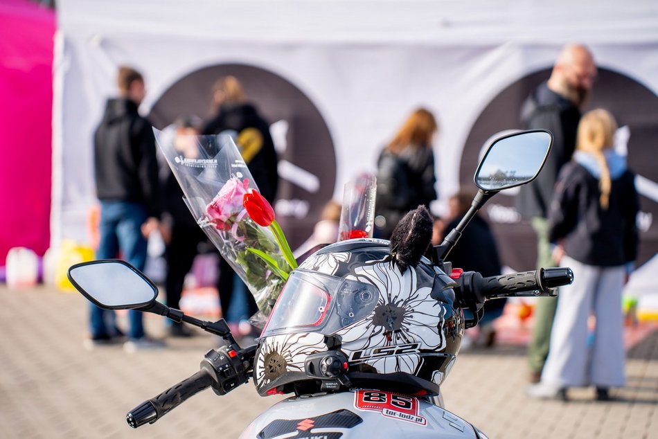 Łódź. Piknik AutoMocne przy Moto Arenie w Łodzi. Masa atrakcji dla każdego na Dzień Kobiet