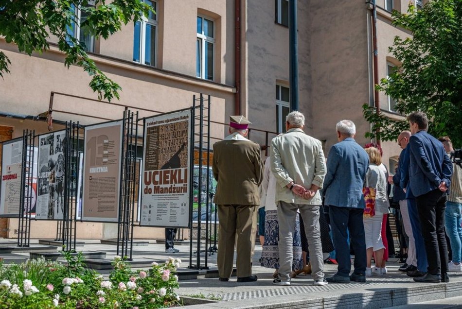 Wystawa w pasażu Schillera