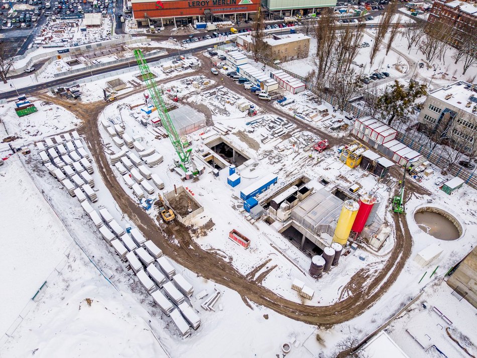 Tunel pod Łodzią. Budowa stacji Łódź Polesie postępuje mimo srogiej zimy