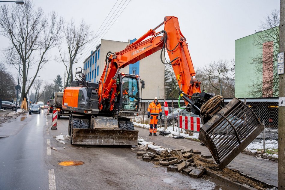 Łódź. Drogowcy zaczęli remont na Tuszyńskiej