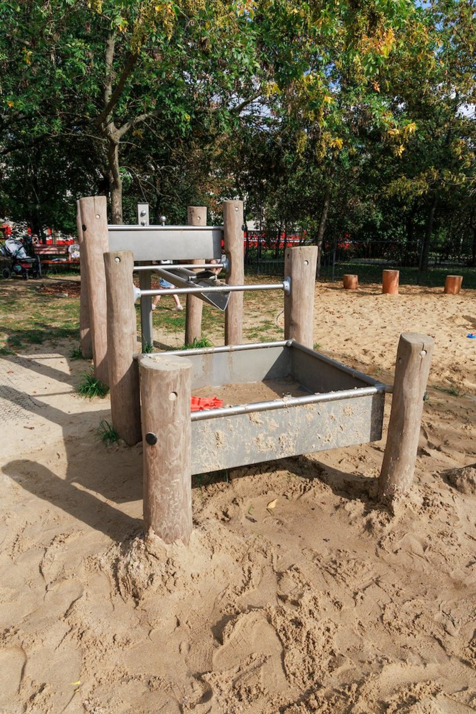 Łódź. Nowy park zabaw na Widzewie w Łodzi. Takiego miejsca chcieli łodzianie